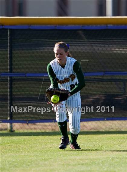 Thumbnail 3 in Montgomery vs Santa Fe (4A Region III Final - Game 1) photogallery.