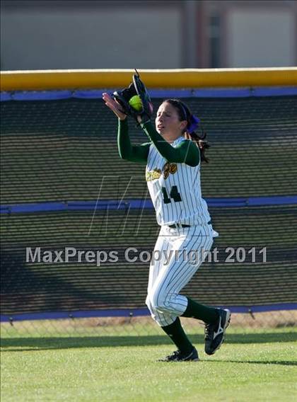 Thumbnail 3 in Montgomery vs Santa Fe (4A Region III Final - Game 1) photogallery.
