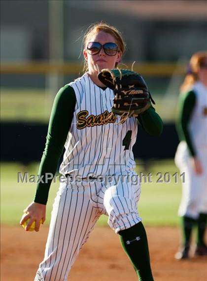 Thumbnail 1 in Montgomery vs Santa Fe (4A Region III Final - Game 1) photogallery.