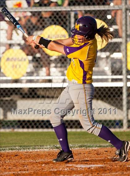 Thumbnail 1 in Montgomery vs Santa Fe (4A Region III Final - Game 1) photogallery.