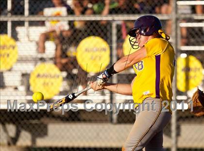 Thumbnail 2 in Montgomery vs Santa Fe (4A Region III Final - Game 1) photogallery.