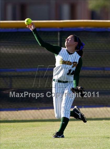 Thumbnail 2 in Montgomery vs Santa Fe (4A Region III Final - Game 1) photogallery.