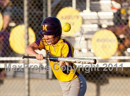 Thumbnail 3 in Montgomery vs Santa Fe (4A Region III Final - Game 1) photogallery.