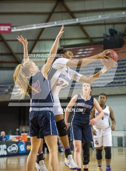 Thumbnail 2 in Mt. Spokane vs. Garfield (WIAA 3A 1st Round Playoff) photogallery.