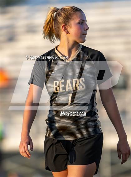 Thumbnail 1 in South View vs Gray's Creek (United 8 Conference Tournament First Round) photogallery.