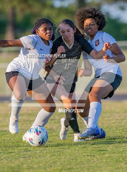 Thumbnail 1 in South View vs Gray's Creek (United 8 Conference Tournament First Round) photogallery.