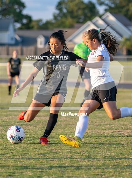 Thumbnail 2 in South View vs Gray's Creek (United 8 Conference Tournament First Round) photogallery.