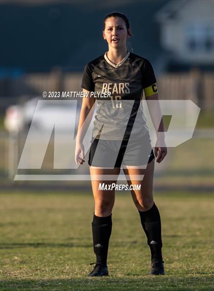 Thumbnail 2 in South View vs Gray's Creek (United 8 Conference Tournament First Round) photogallery.