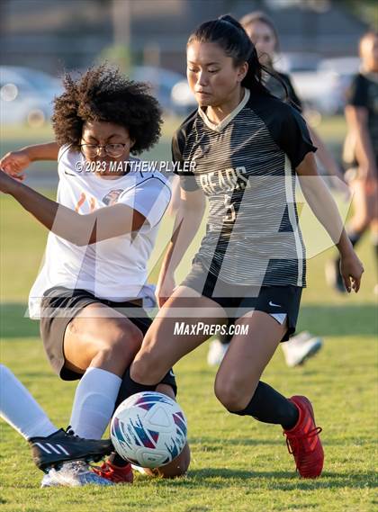 Thumbnail 2 in South View vs Gray's Creek (United 8 Conference Tournament First Round) photogallery.