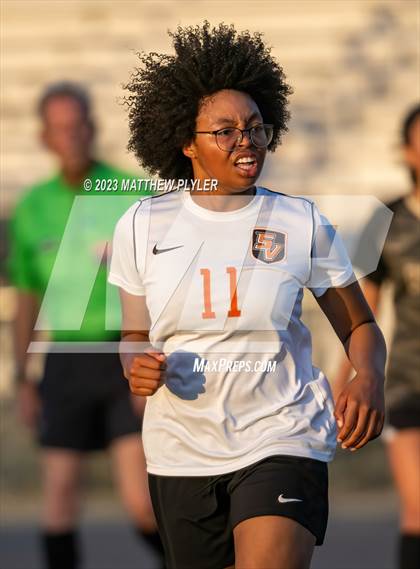 Thumbnail 2 in South View vs Gray's Creek (United 8 Conference Tournament First Round) photogallery.