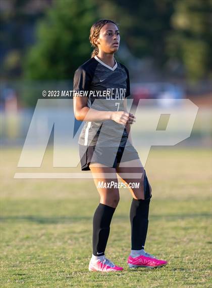 Thumbnail 2 in South View vs Gray's Creek (United 8 Conference Tournament First Round) photogallery.