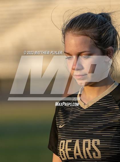 Thumbnail 2 in South View vs Gray's Creek (United 8 Conference Tournament First Round) photogallery.