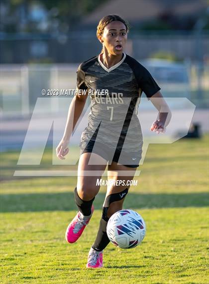 Thumbnail 2 in South View vs Gray's Creek (United 8 Conference Tournament First Round) photogallery.