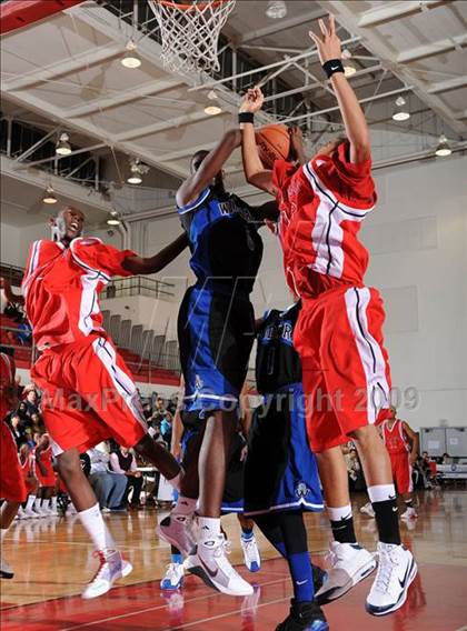 Thumbnail 3 in Windward vs. Leuzinger (2009 Pangos Dream Classic) photogallery.