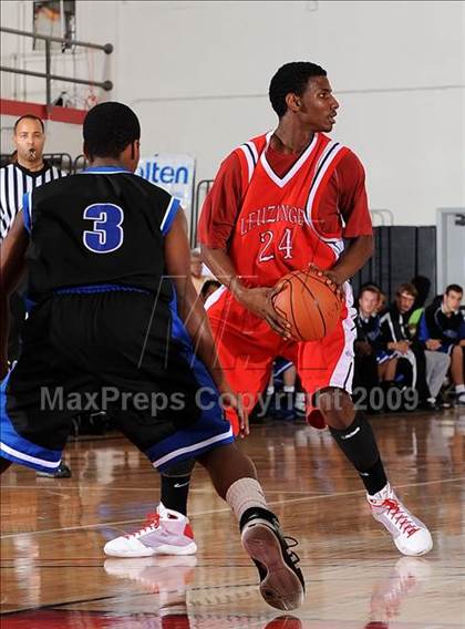Thumbnail 1 in Windward vs. Leuzinger (2009 Pangos Dream Classic) photogallery.