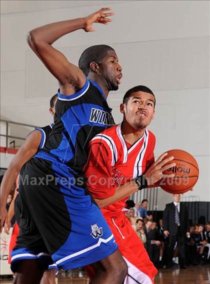 Thumbnail 2 in Windward vs. Leuzinger (2009 Pangos Dream Classic) photogallery.