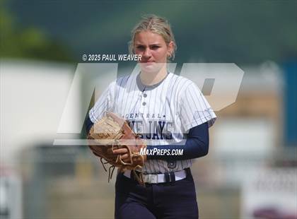 Thumbnail 2 in Midd-West vs. Central Columbia (PIAA D4 Class 4A Semifinal) photogallery.