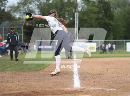 Thumbnail 2 in Midd-West vs. Central Columbia (PIAA D4 Class 4A Semifinal) photogallery.