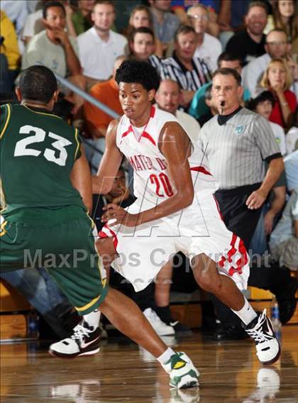 Thumbnail 3 in Mater Dei vs. St. Patrick (City of the Palms Classic) photogallery.