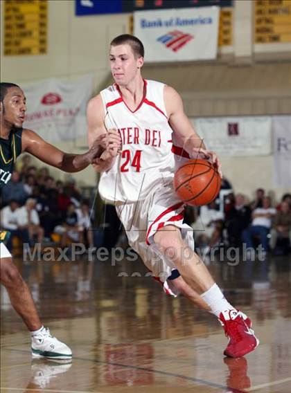 Thumbnail 3 in Mater Dei vs. St. Patrick (City of the Palms Classic) photogallery.
