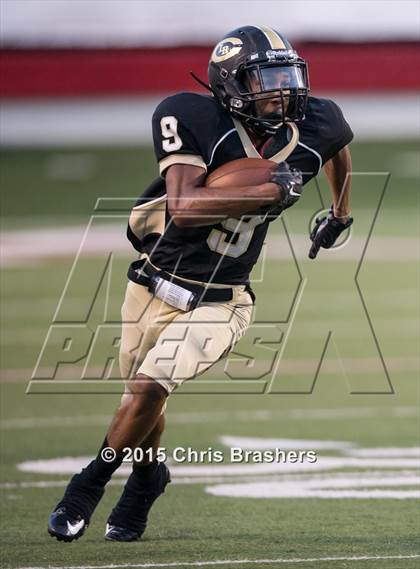Thumbnail 2 in Central vs. Lakeside (War Memorial Stadium) photogallery.