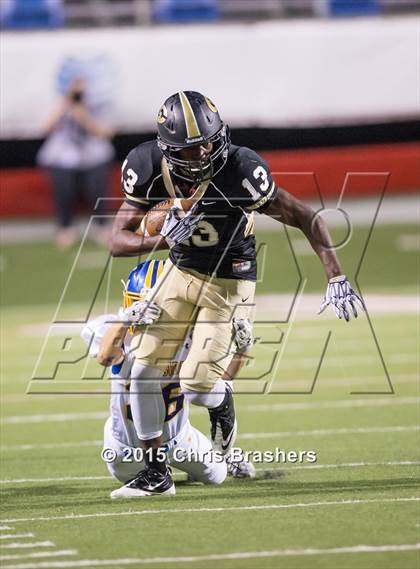 Thumbnail 3 in Central vs. Lakeside (War Memorial Stadium) photogallery.