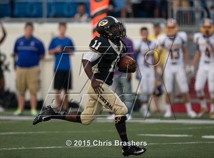 Thumbnail 3 in Central vs. Lakeside (War Memorial Stadium) photogallery.
