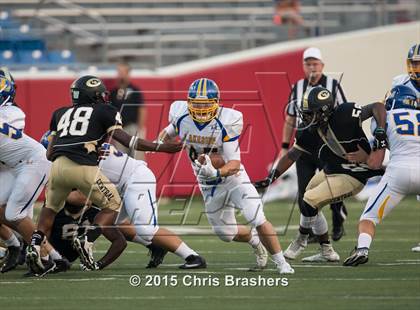 Thumbnail 2 in Central vs. Lakeside (War Memorial Stadium) photogallery.