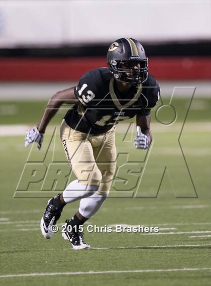 Thumbnail 2 in Central vs. Lakeside (War Memorial Stadium) photogallery.