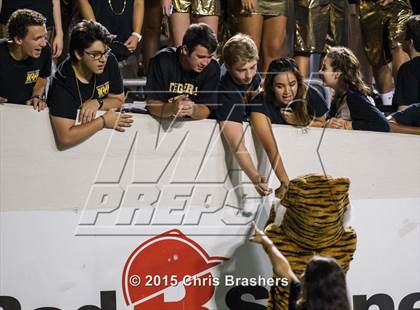 Thumbnail 3 in Central vs. Lakeside (War Memorial Stadium) photogallery.