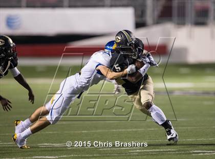 Thumbnail 2 in Central vs. Lakeside (War Memorial Stadium) photogallery.