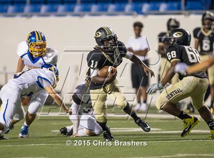 Thumbnail 1 in Central vs. Lakeside (War Memorial Stadium) photogallery.