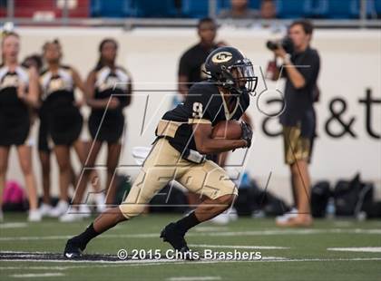 Thumbnail 2 in Central vs. Lakeside (War Memorial Stadium) photogallery.