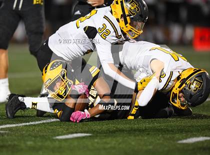 Thumbnail 3 in El Capitan vs Mission Bay (CIF SD D3 Semifinal) photogallery.