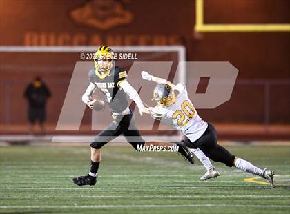 Thumbnail 2 in El Capitan vs Mission Bay (CIF SD D3 Semifinal) photogallery.