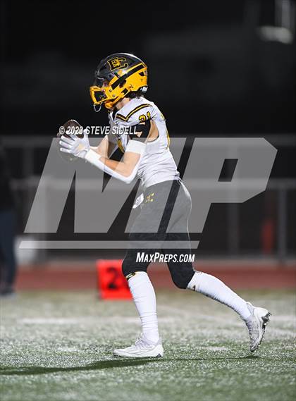 Thumbnail 2 in El Capitan vs Mission Bay (CIF SD D3 Semifinal) photogallery.