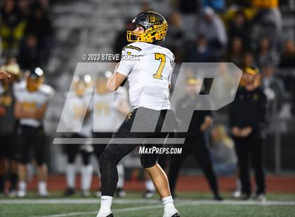 Thumbnail 2 in El Capitan vs Mission Bay (CIF SD D3 Semifinal) photogallery.