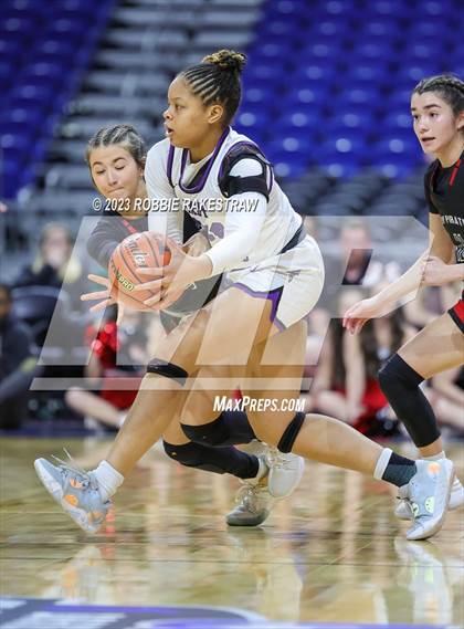 Thumbnail 2 in Fulshear vs. Cooper (UIL 5A Basketball State Semifinal) photogallery.
