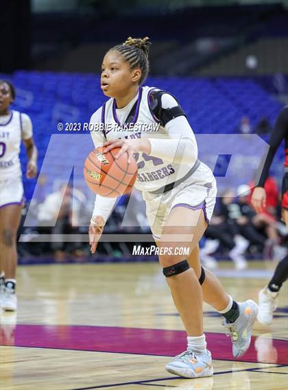 Thumbnail 2 in Fulshear vs. Cooper (UIL 5A Basketball State Semifinal) photogallery.