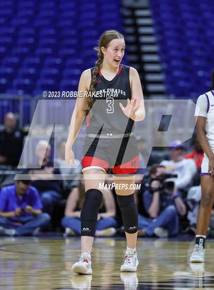 Thumbnail 1 in Fulshear vs. Cooper (UIL 5A Basketball State Semifinal) photogallery.