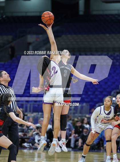 Thumbnail 2 in Fulshear vs. Cooper (UIL 5A Basketball State Semifinal) photogallery.