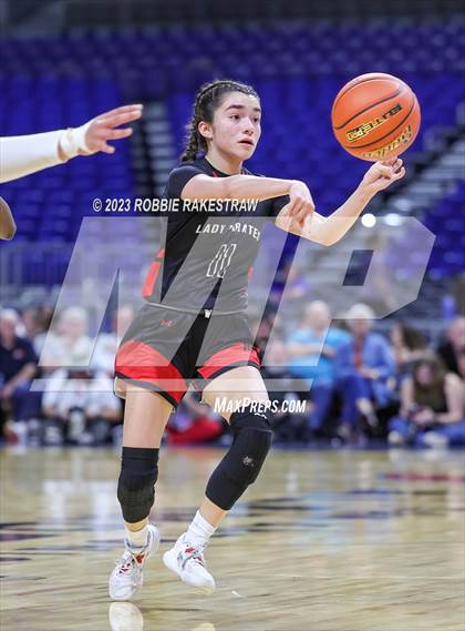 Thumbnail 3 in Fulshear vs. Cooper (UIL 5A Basketball State Semifinal) photogallery.
