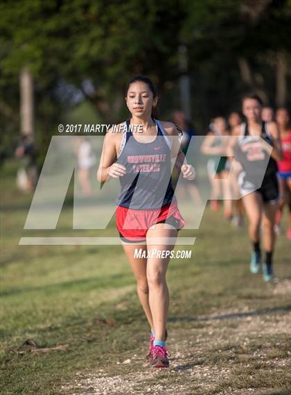 Thumbnail 2 in Brownsville Invitational photogallery.