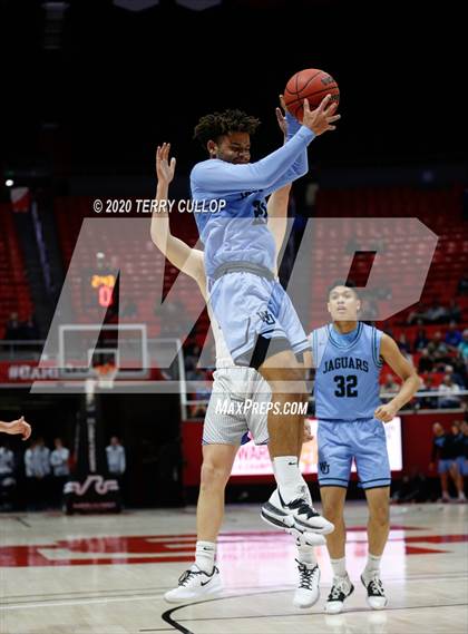 Thumbnail 3 in West Jordan vs. Fremont (UHSAA 6A Quarterfinal) photogallery.