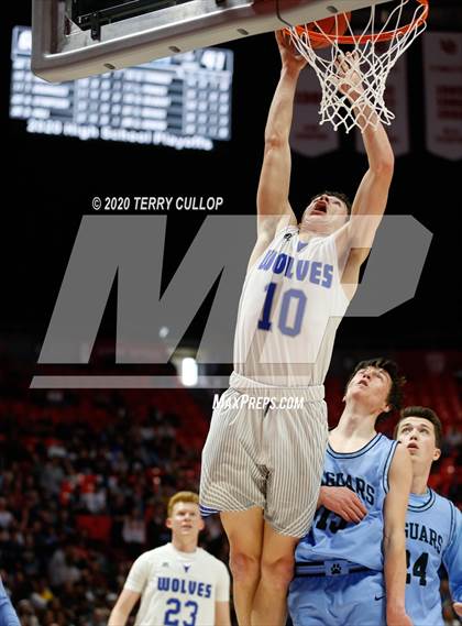 Thumbnail 3 in West Jordan vs. Fremont (UHSAA 6A Quarterfinal) photogallery.