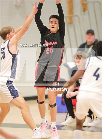 Thumbnail 3 in Cherokee Trail vs. Pomona photogallery.