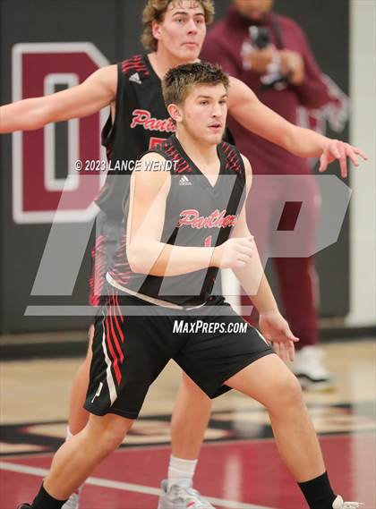 Thumbnail 3 in Cherokee Trail vs. Pomona photogallery.