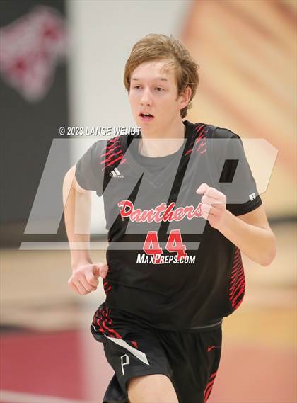 Thumbnail 2 in Cherokee Trail vs. Pomona photogallery.