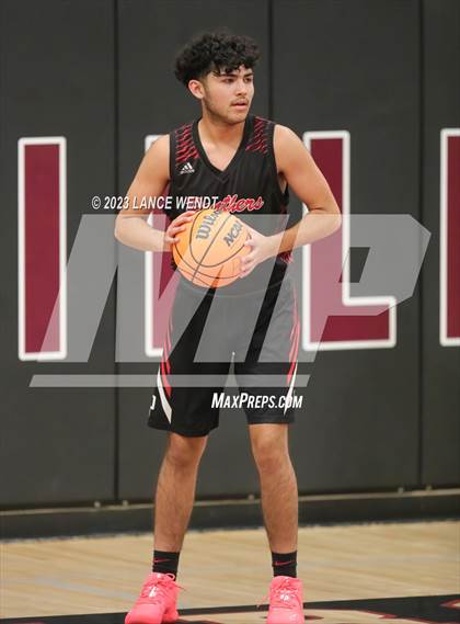 Thumbnail 2 in Cherokee Trail vs. Pomona photogallery.