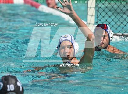 Thumbnail 3 in Pacifica vs Canyon photogallery.